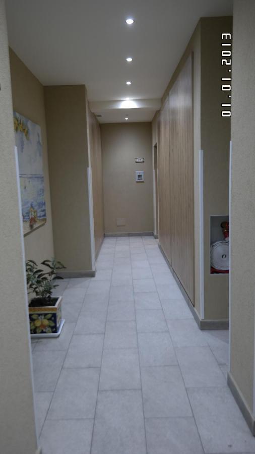 Balsamotto - Appartamento E Parcheggio Palermo Exterior foto